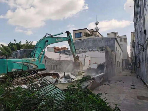 汕頭強力拆違 8000平方米違章建筑清晨起拆除，城市面貌煥新顏